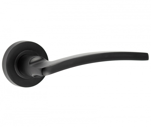 Nero Nero Noir Lever Door Handle on Rose